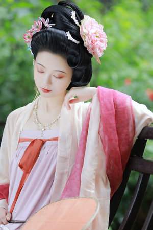 如何与美女建立亲密关系 界面截图